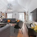 شقة Bairro Alto Palace Special For Groups Up To 24 Guests *