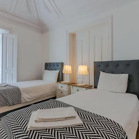 شقة Bairro Alto Palace Special For Groups Up To 24 Guests *