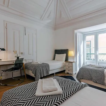 Bairro Alto Palace Special For Groups Up To 24 Guests