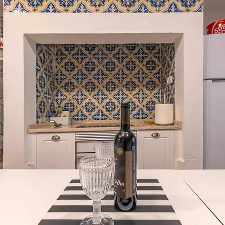 Bairro Alto Palace Special For Groups Up To 24 Guests Апартаменты Лиссабон