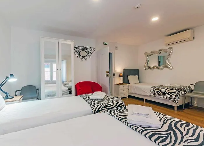 Bairro Alto Palace Special For Groups Up To 24 Guests شقة *