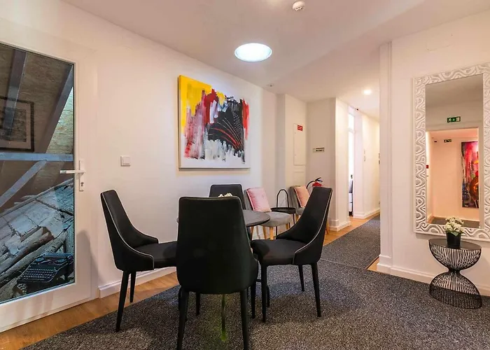 Bairro Alto Palace Special For Groups Up To 24 Guests شقة Lisboa
