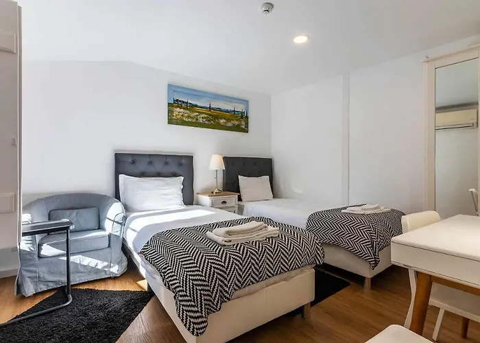 Bairro Alto Palace Special For Groups Up To 24 Guests شقة *