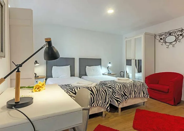 Bairro Alto Palace Special For Groups Up To 24 Guests شقة Lisboa