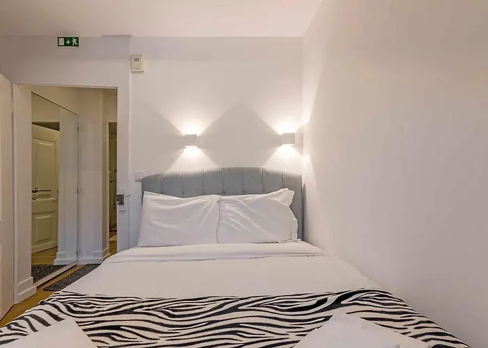 Bairro Alto Palace Special For Groups Up To 24 Guests