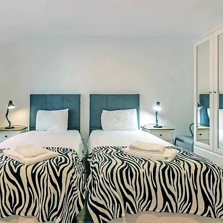 Bairro Alto Palace Special For Groups Up To 24 Guests Лісабон