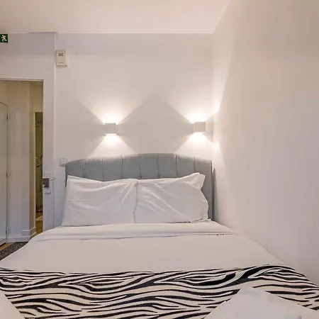 Bairro Alto Palace Special For Groups Up To 24 Guests